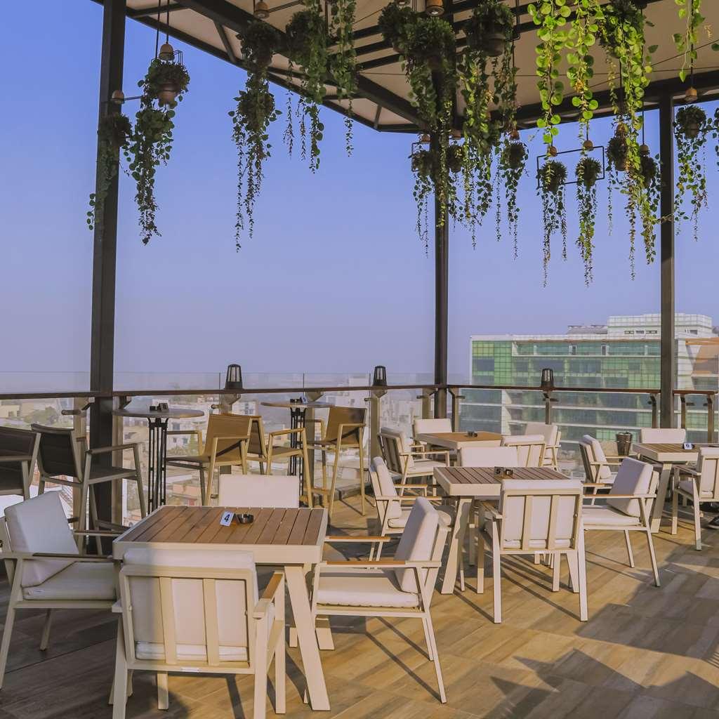 Best Western Plus Maya - Luxury Collection Hotel 다카 레스토랑 사진