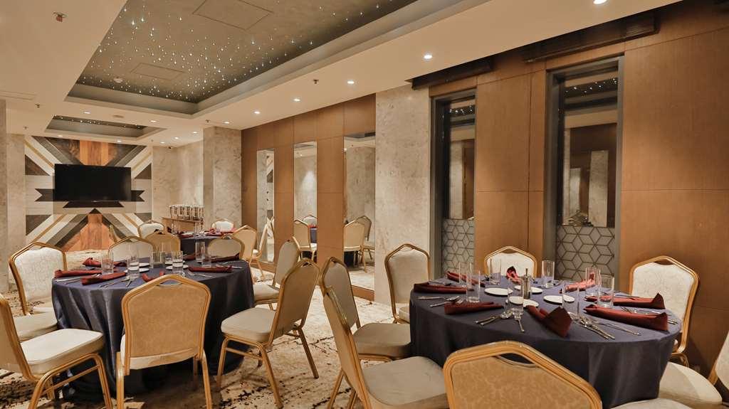 Best Western Plus Maya - Luxury Collection Hotel 다카 시설 사진